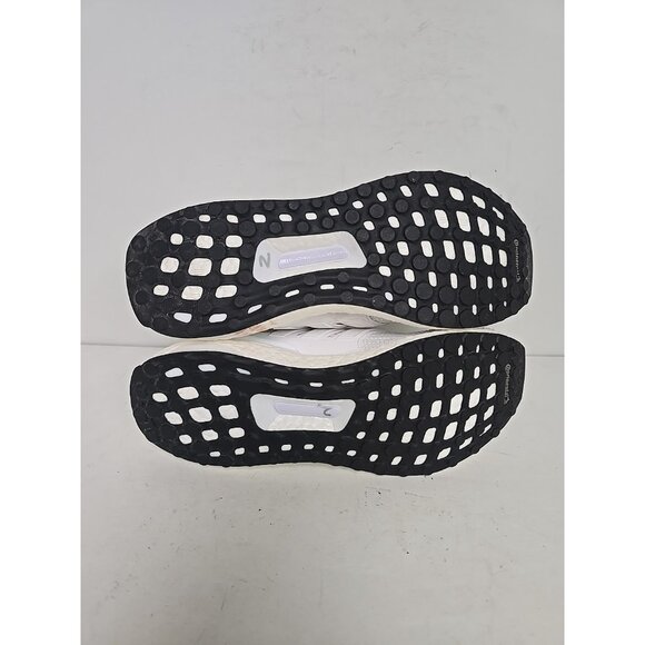 Adidas Men's UltraBoost 4.0 DNA Running Shoe FY9120 Triple White Size 8M - Picture 8 of 8